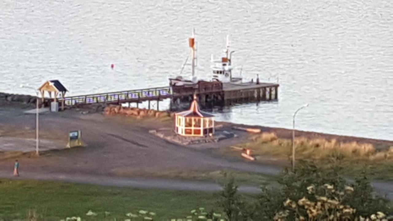 The Viking Country Club Pensionat Hjalteyri Exteriör bild